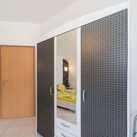 In - Insel 41249 Apartament